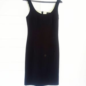 B.Smart classical black dress